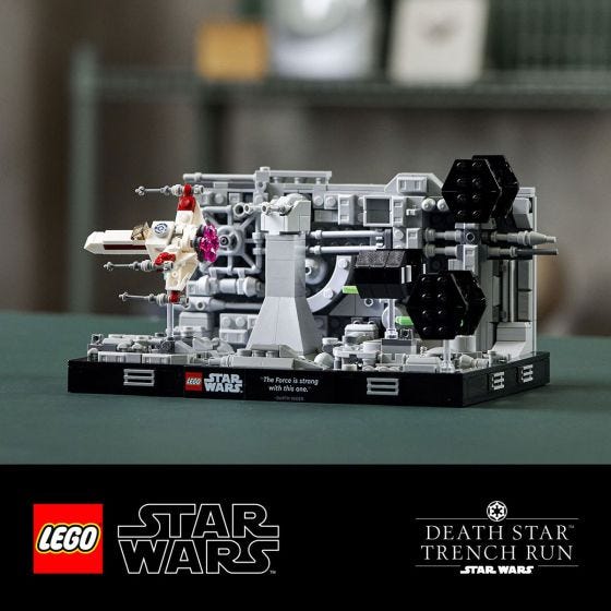LEGO™ Star Wars Death Star Trench Run Diorama